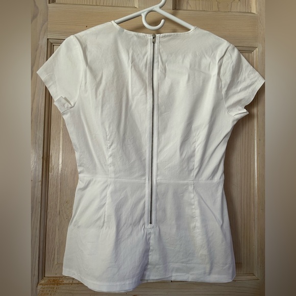 Theory Carrian R Precise Peplum Top in White. Women’s Small - Picture 8 of 9